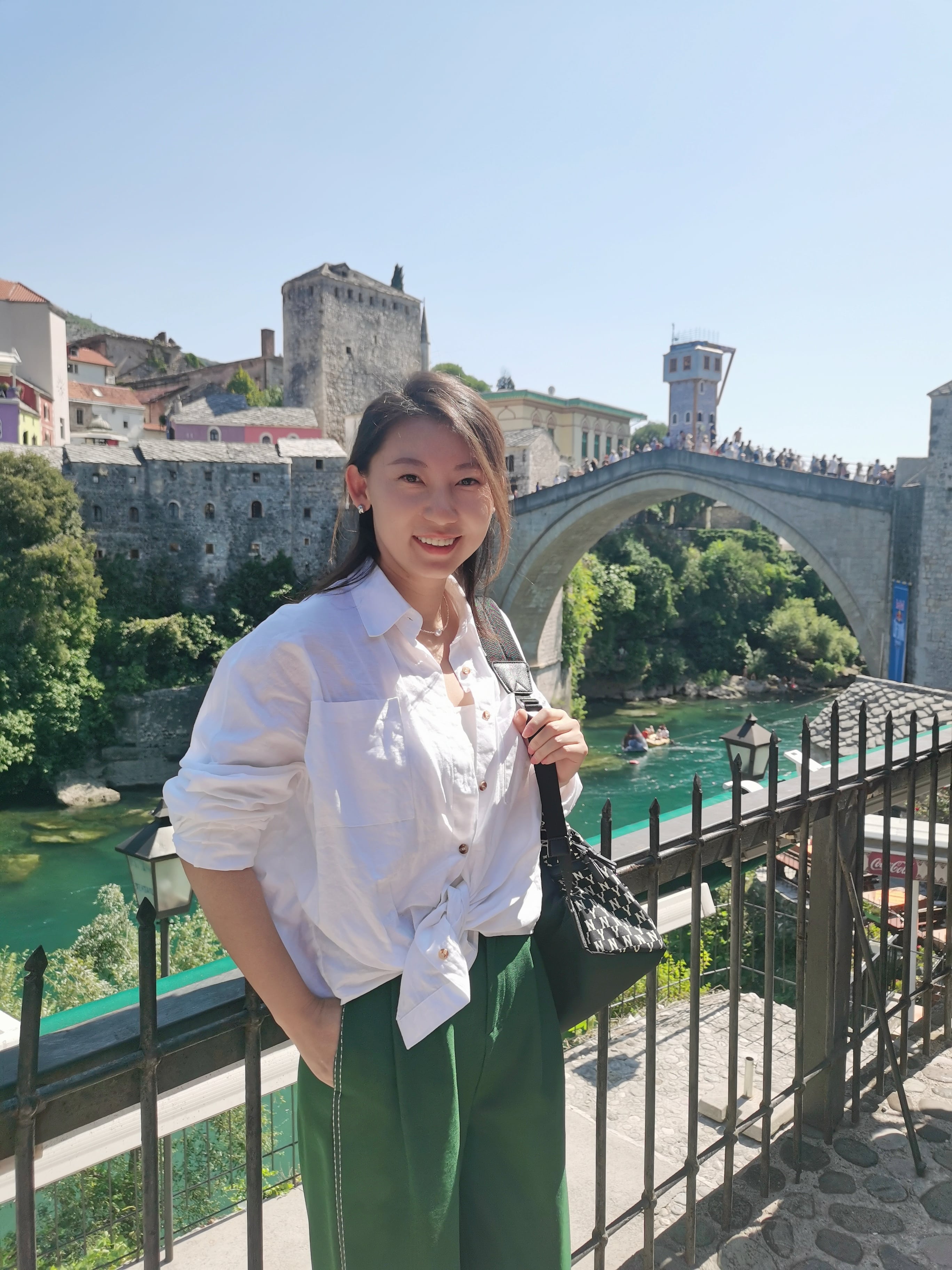 芸薇.jpg